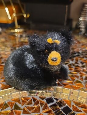 Source Unknown Black Plush Small Pet Toy with Tan Accents
